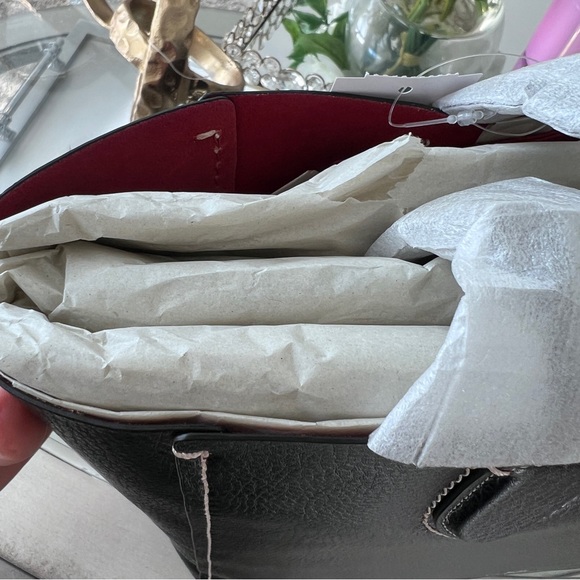 Coach Derby Tote Shoulder Bag pebble Leather Black Red 58660 - Picture 12 of 12